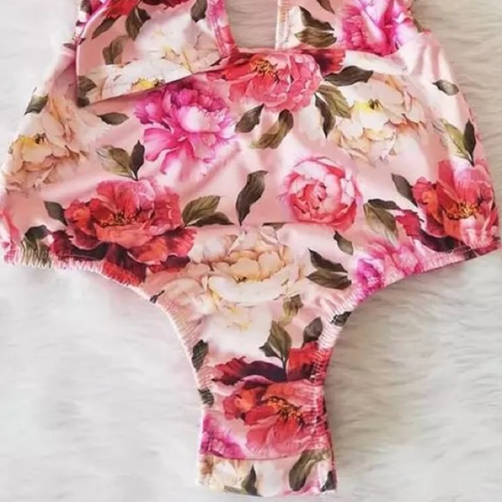 Sea Of Peonies One Piece Ruffle Bikini - Picture 3 of 3